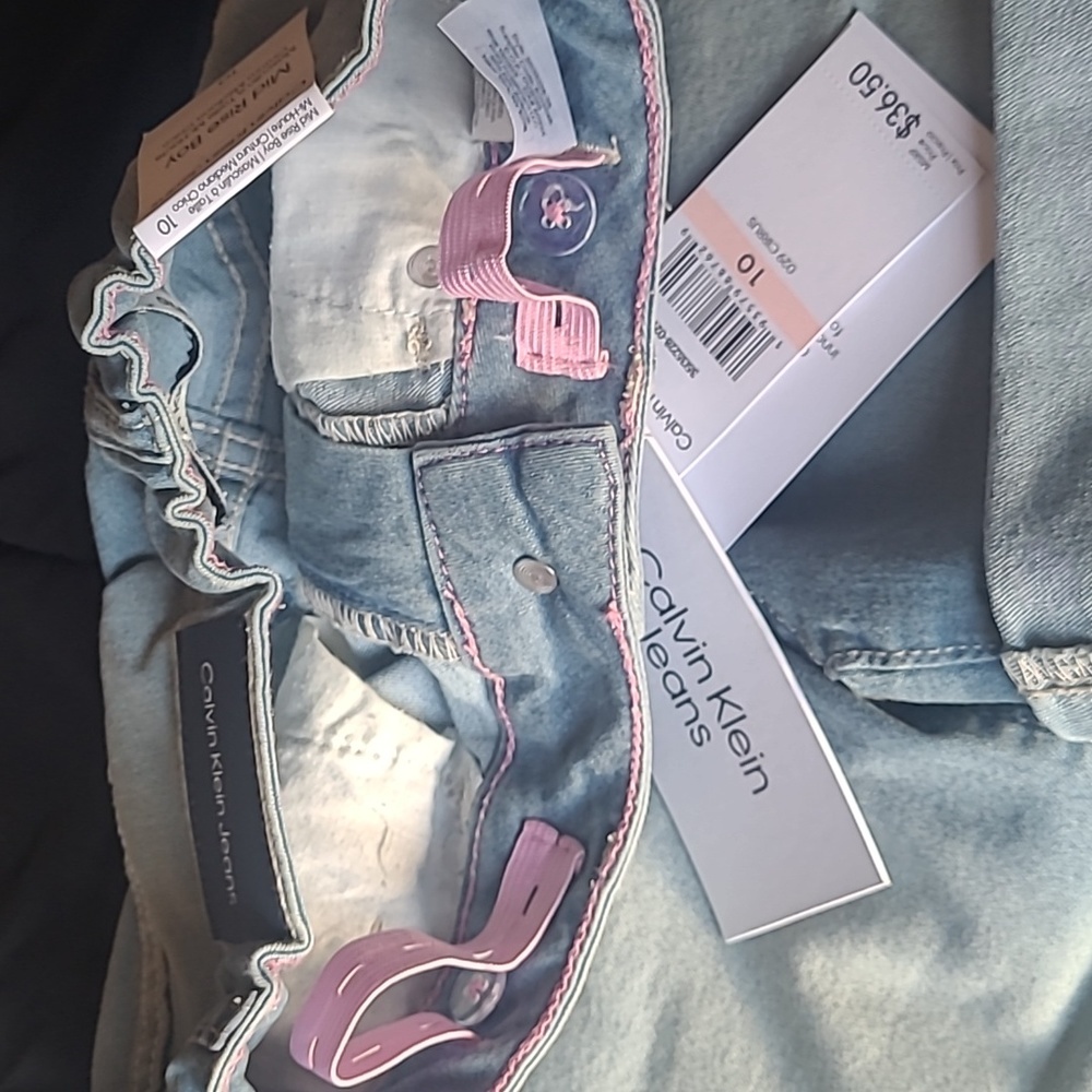 Calvin Klein Girl Shorts, Size 10 - Picture 7 of 7
